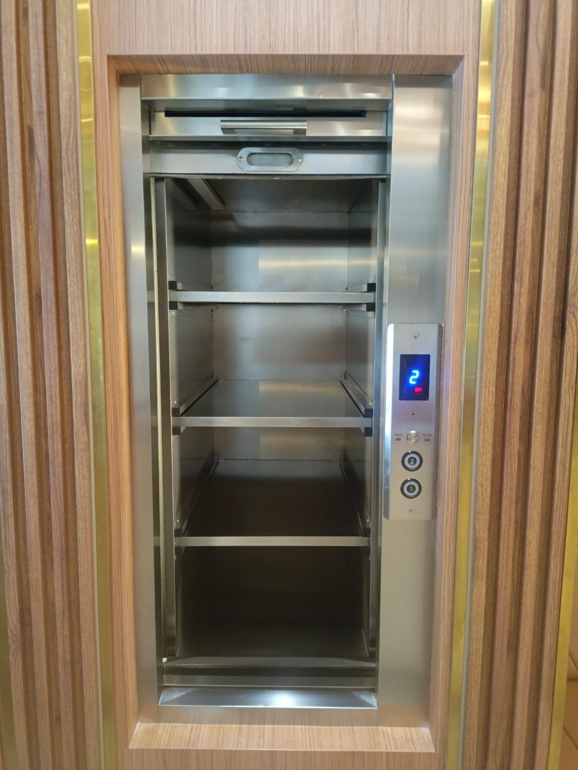 Lift Barang Stainless